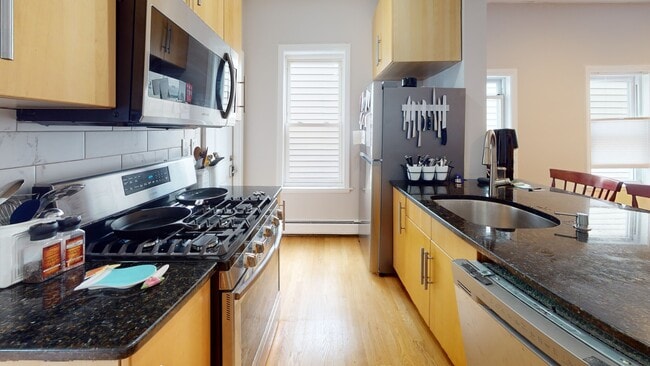 13 Howard St Unit 3