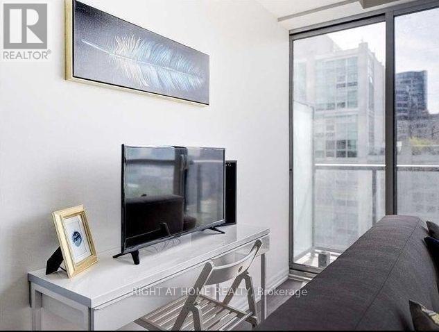 Photo - 88 Blue Jays Way Unit 1111