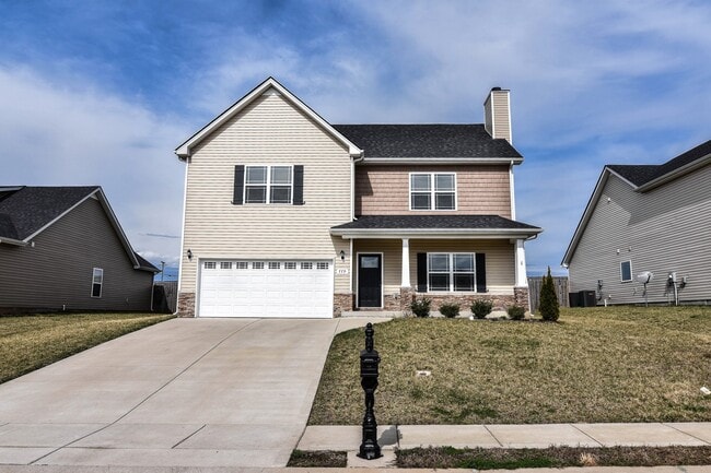 Building Photo - Pet Friendly Three Bedroom with Bonus!