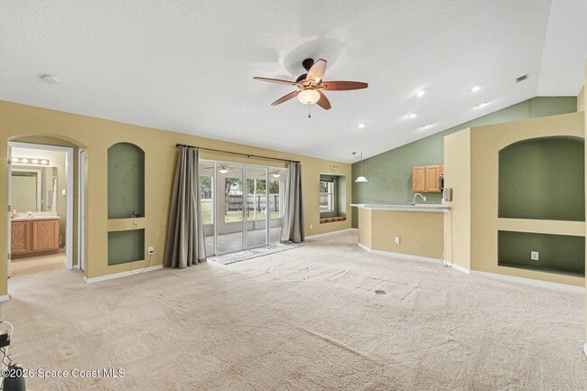 Photo - 1129 Colonial Ave SE