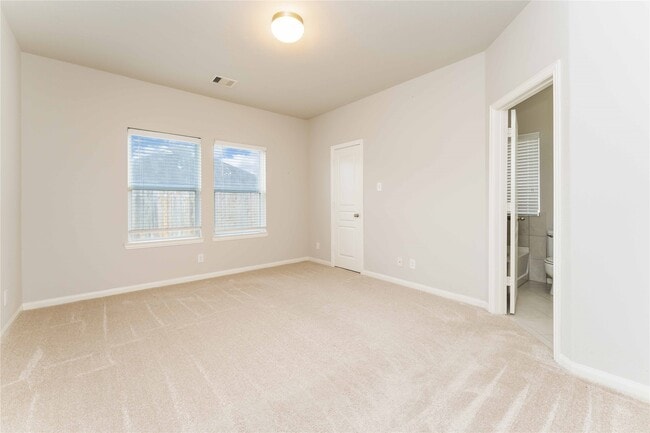 Photo - 2206 Grand Isle Ln