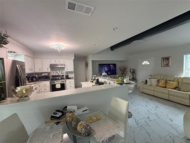 Photo - 968 Red Town Rd