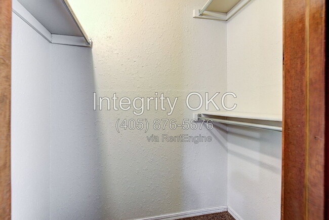 1036 Tall Oaks Dr