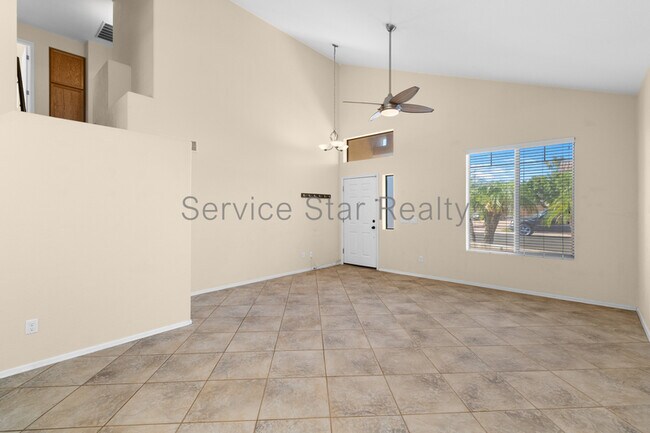 Photo - 15957 W Cottonwood St