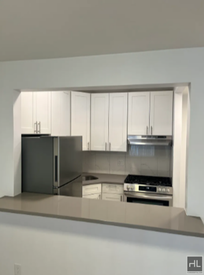 78 AVENUE / Ridgewood, Queens / Sunny 1-Be... - 78 AVENUE / Ridgewood, Queens / Sunny 1-Be... Apartment Unit 2