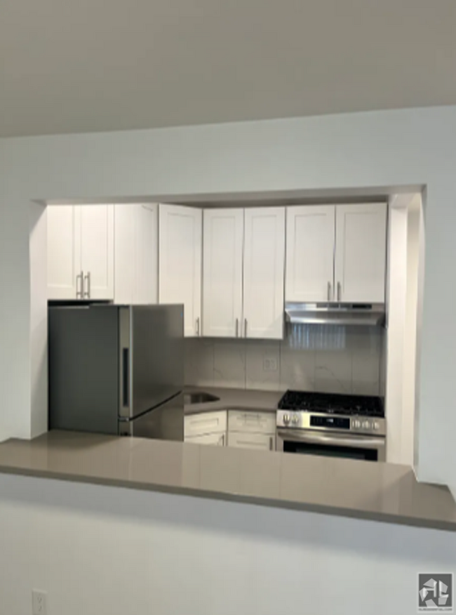 Building Photo - 78 AVENUE / Ridgewood, Queens / Sunny 1-Be... Unit 2 Rental