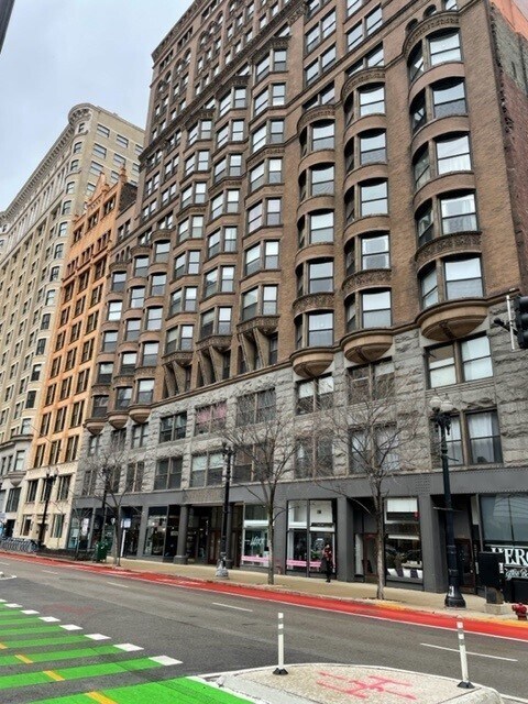 Building Photo - 431 S Dearborn St Unit 704