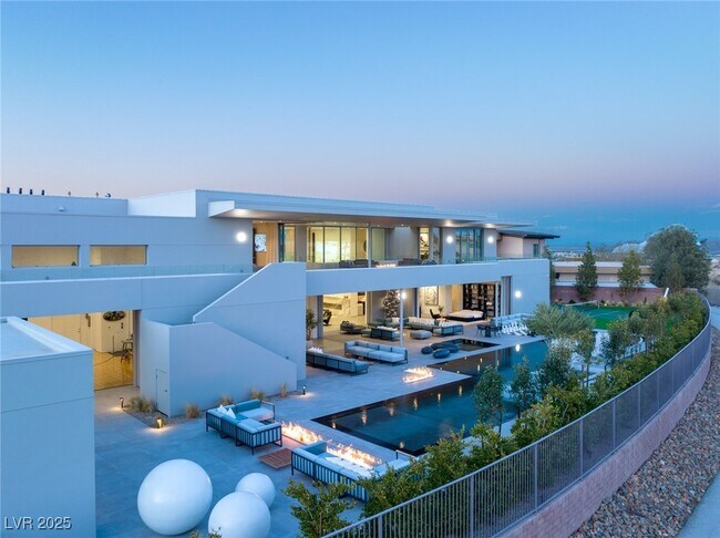 Photo - 14 Magic Stone Ln