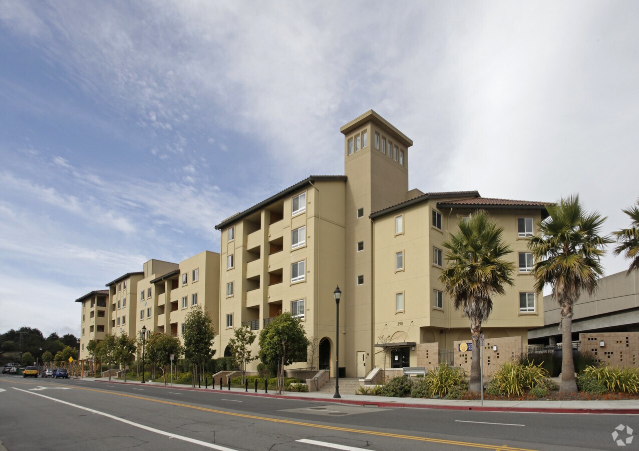 Photo - Trestle Glen Apartments