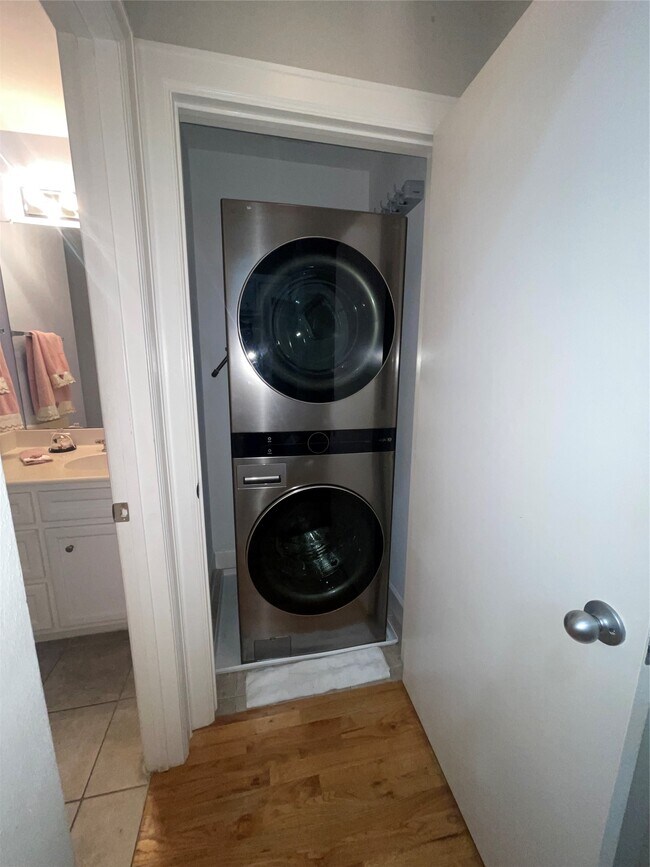 Photo - 7650 Springhill St Unit 401