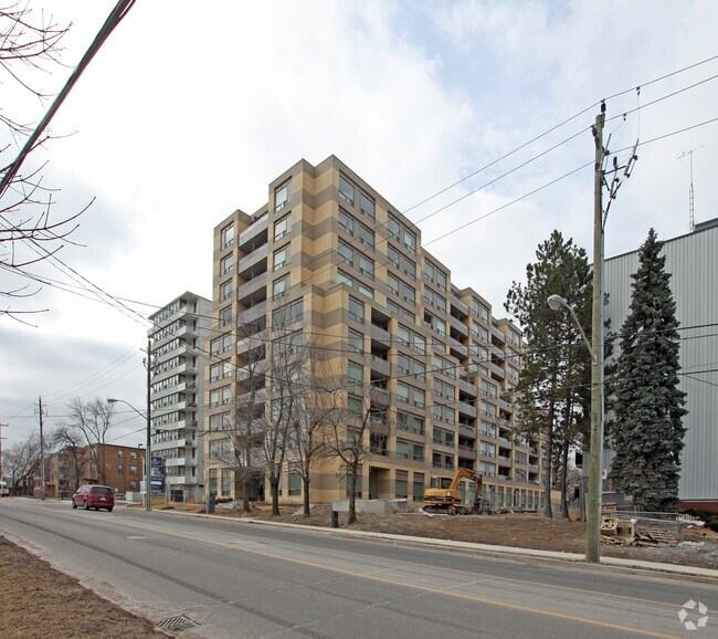 Photo - Birchmount Woods