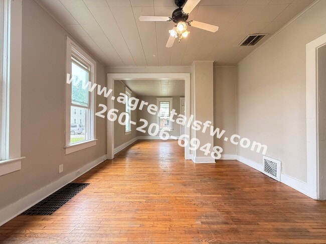 Photo - 1724 Hillside Ave