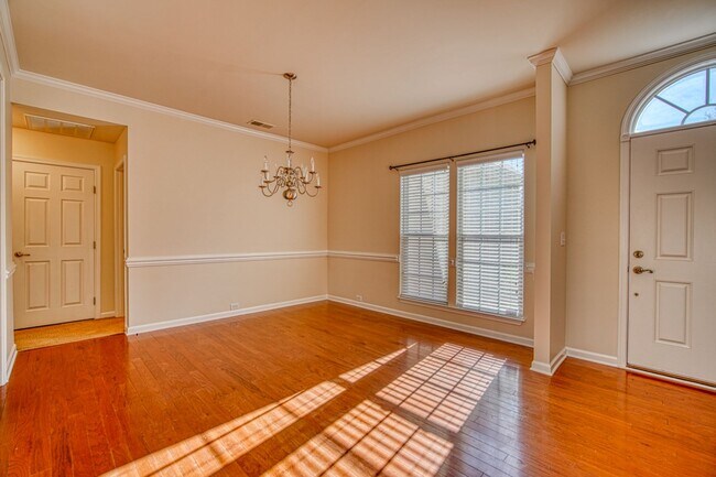 Photo - Incredible Home In Gated Community/Simpsonville