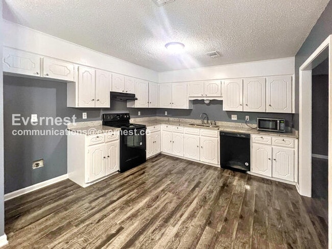 Photo - 300 Bellewood Ln Casa Adosada