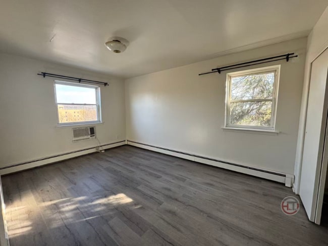 Photo - 5626 Sylvan Ave