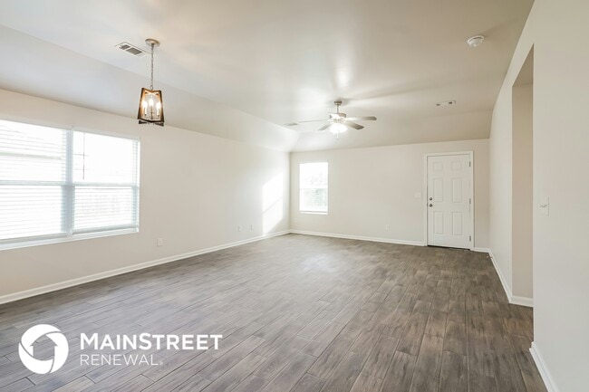 Photo - 328 Hidden Ct