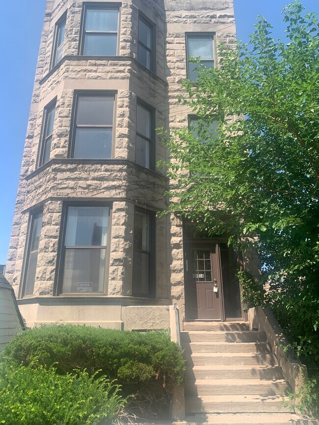 Front of Building - 4914 S Forrestville Ave Apartments Unit 2