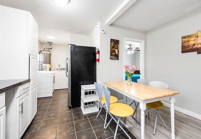 Building Photo - 3910 Luca St Unit R1
