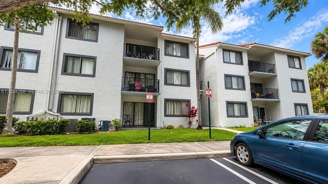 Building Photo - 9022 W Atlantic Blvd Unit 223
