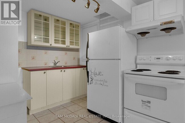 Photo - 5477 Palmerston Crescent