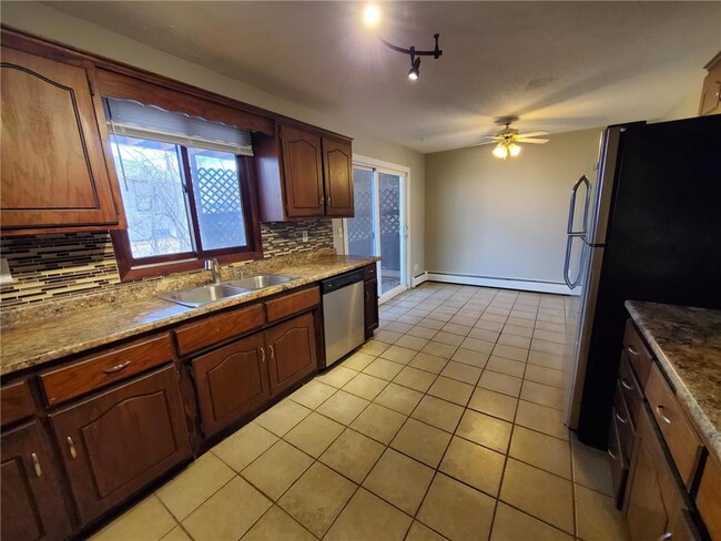Photo - 4470 Denbigh Rd