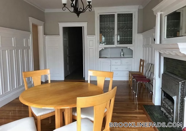 Photo - 187 Winthrop Rd Unit 3