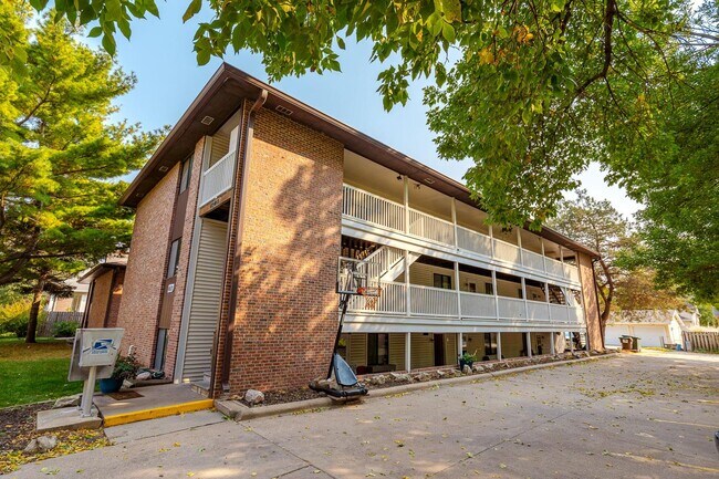 Photo - 4501 Madison Ave Unit 3