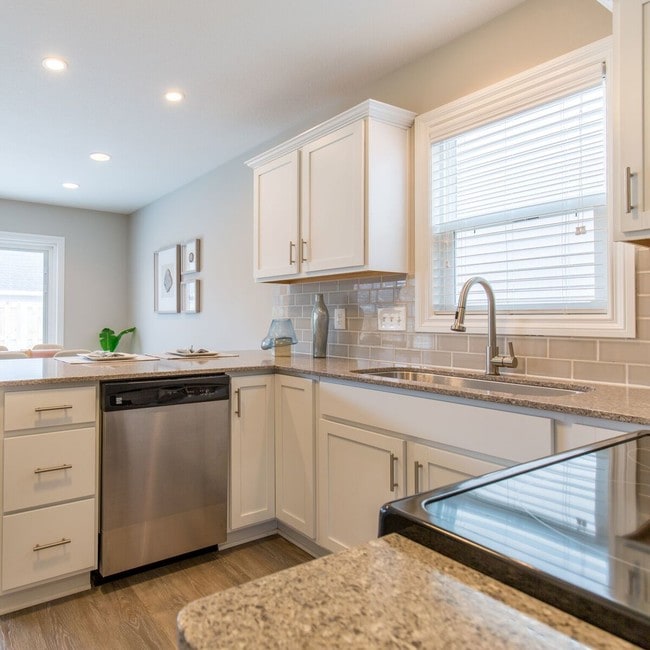 Woodland Hills Villas