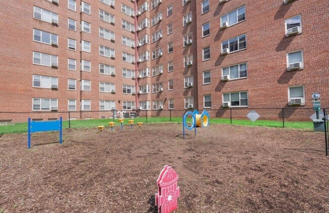 The Marylander Apartment Homes