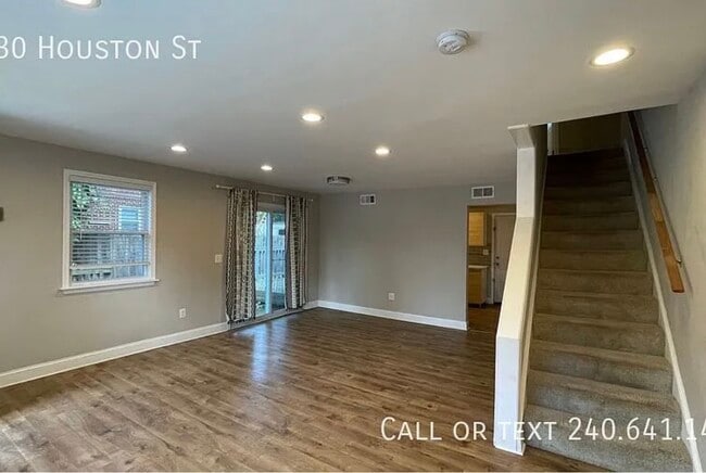 Photo - 2230 Houston St