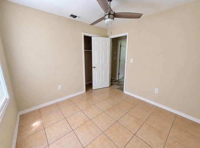 Photo - 1909 NW 6th St