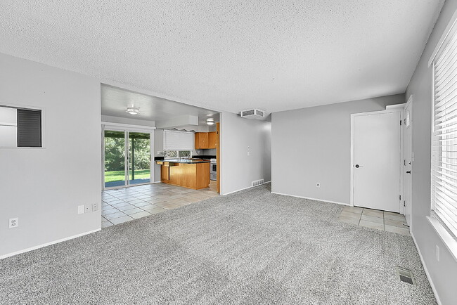 Photo - $2,675 - 4 Bed, 2 Bath Home in Aurora with...