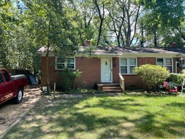 Building Photo - 4503-A Lochleven St Unit A