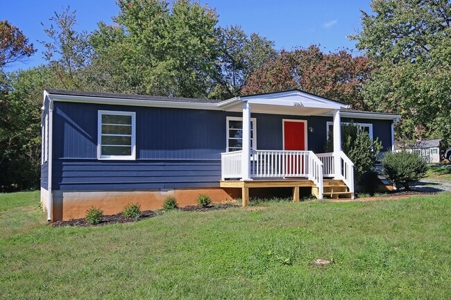 Building Photo - Updated Small Pet-Friendly Crozet Home