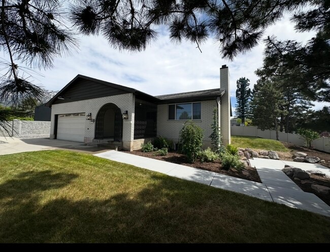 Photo - 1226 E 10600 S House