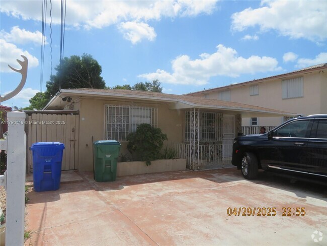 Building Photo - 439 NW 25th Ct Rental