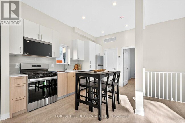 Photo - 42 Chatfield Dr