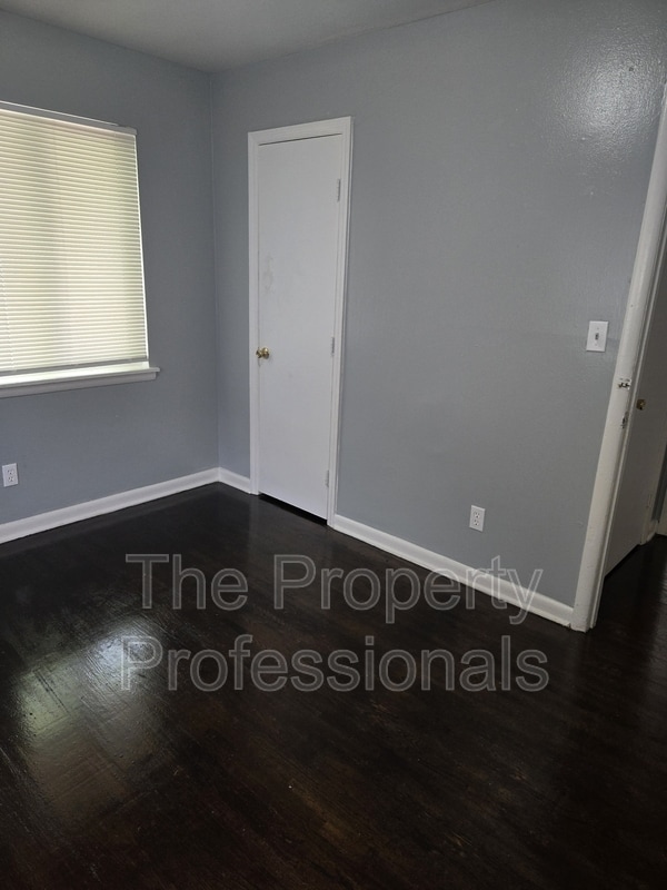 Photo - 7750 Rugby Ave