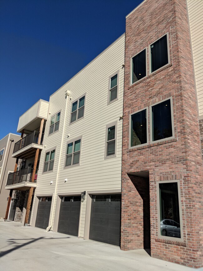 Photo - 1741 Kentucky St Unit 8