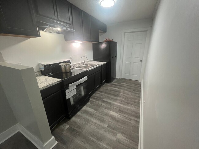 Photo - 309 West Ave Unidad B