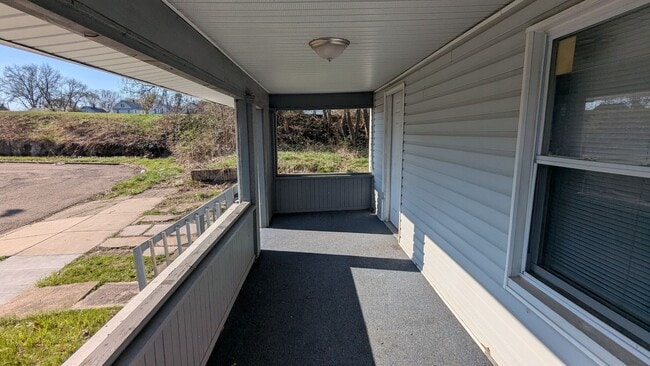 Photo - 3-Bedroom, 1-Bathroom Single Family Home for Rent in Akron, Ohio