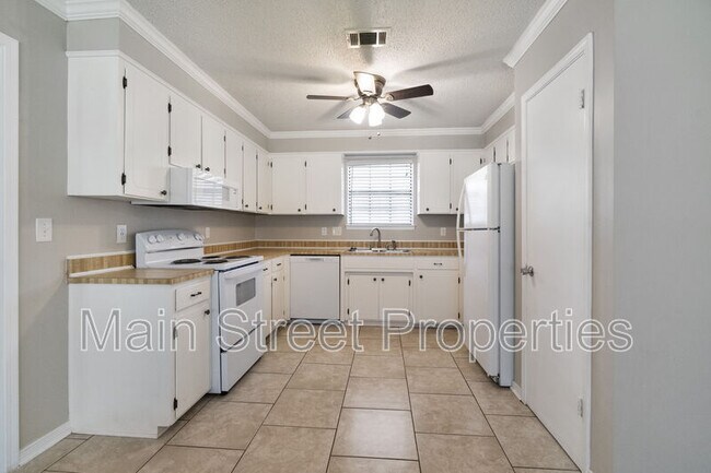 Photo - 587 Bobwhite Dr