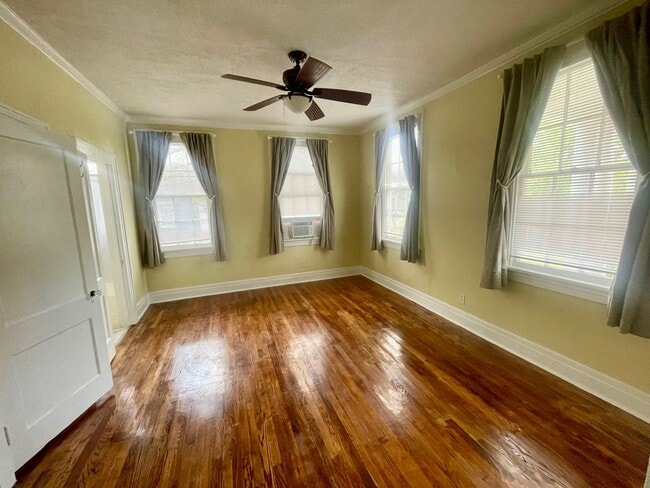 Photo - 828 N Jefferson St Unit A