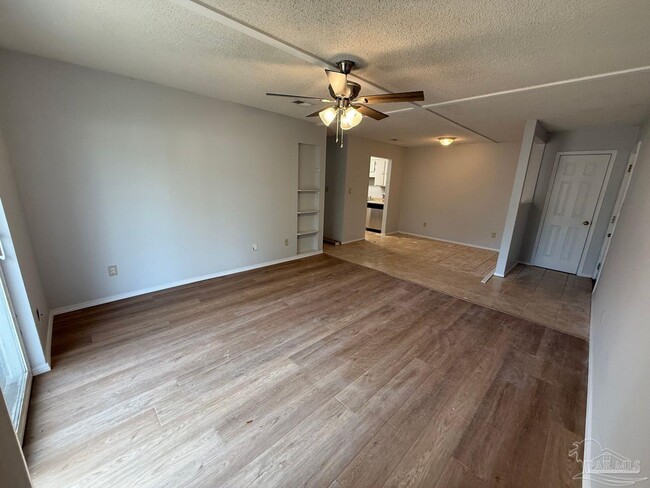 Photo - 3410 Green Briar Ct