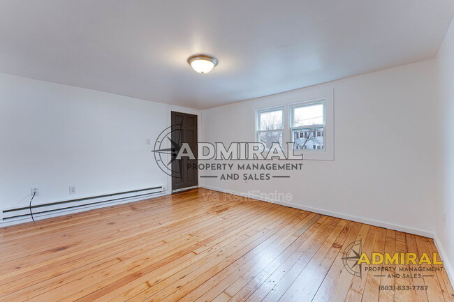 Building Photo - 6 Dora Dr Unit A