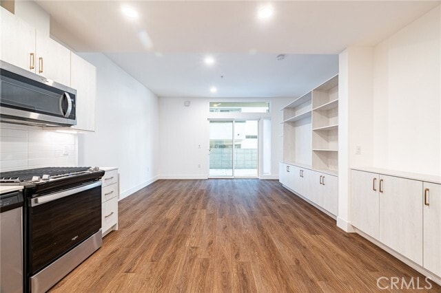 Photo - 709 E Walnut St Unidad 222