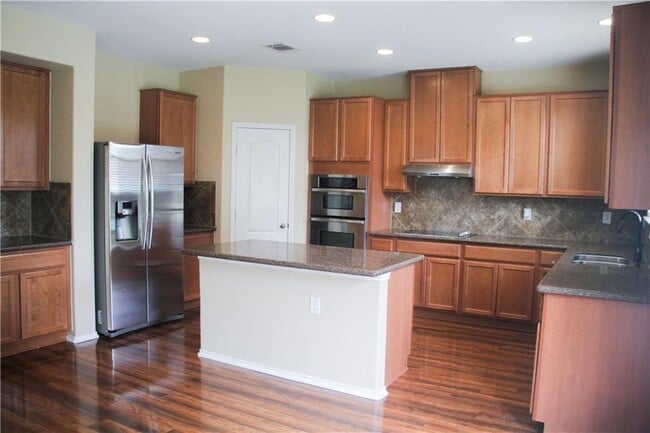 Photo - 169 Pomegranate Cove