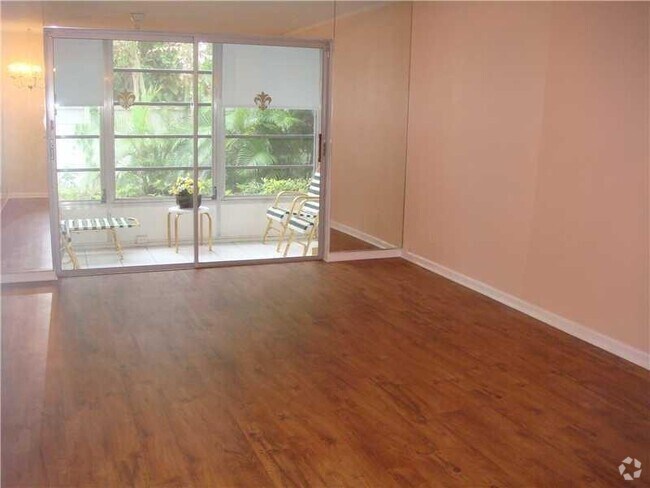 Building Photo - 6700 NE 22nd Way Unit Imperial Point Colonnades Rental