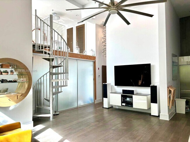 Photo - 221 Jefferson Ave Unit 4