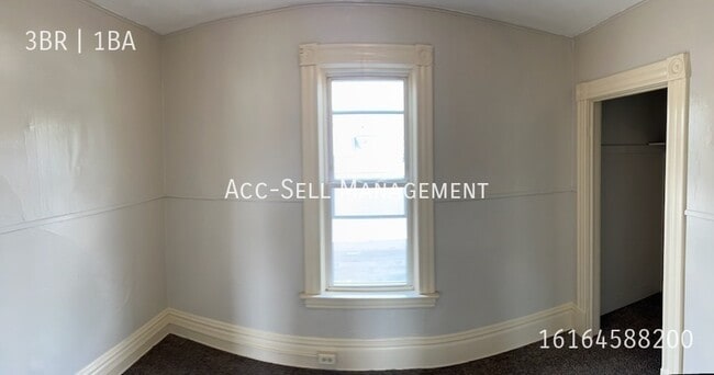 Photo - 801 Crosby St NW